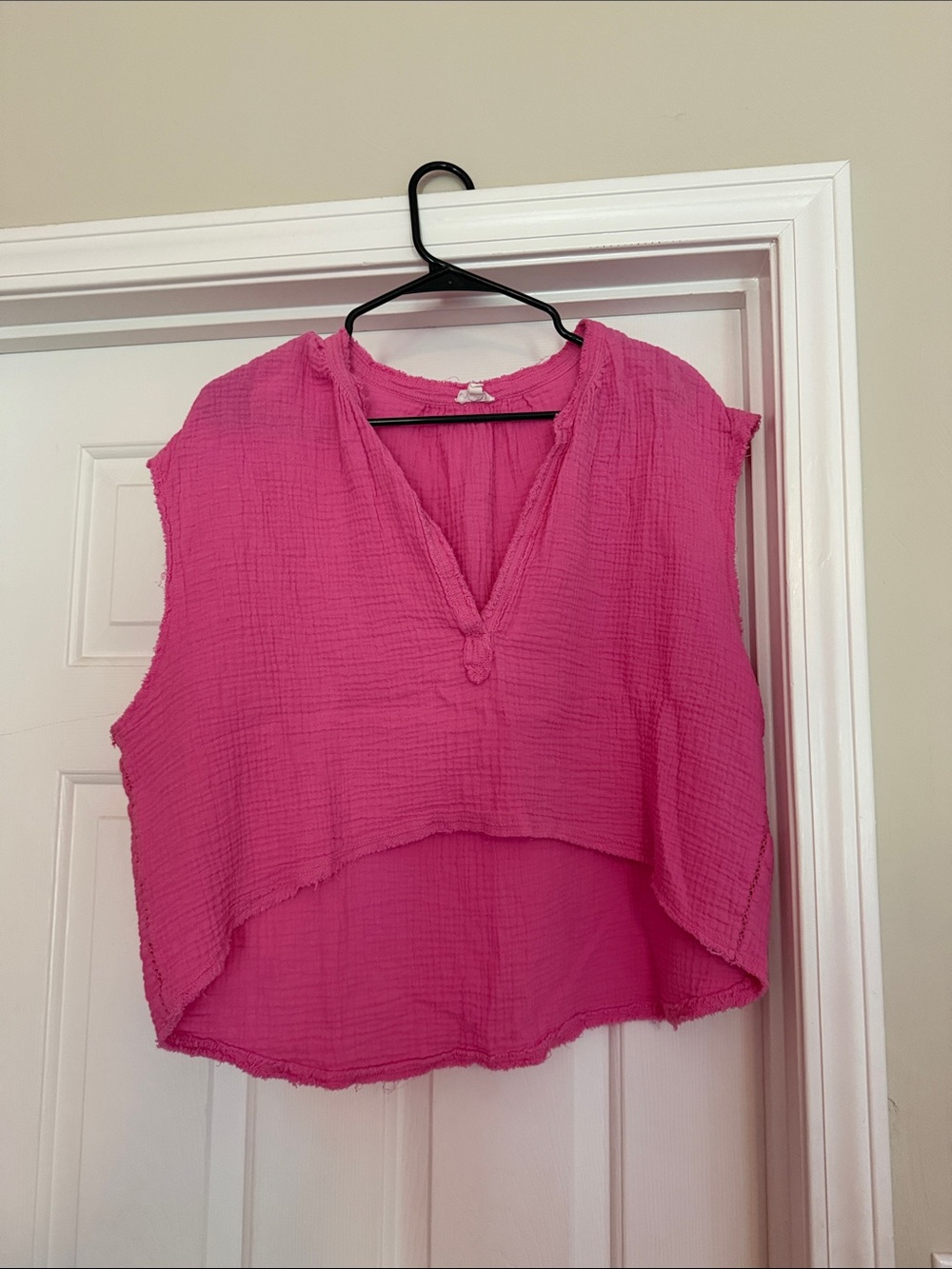 aerie Hot Pink Textured V-Neck Cropped Camisole